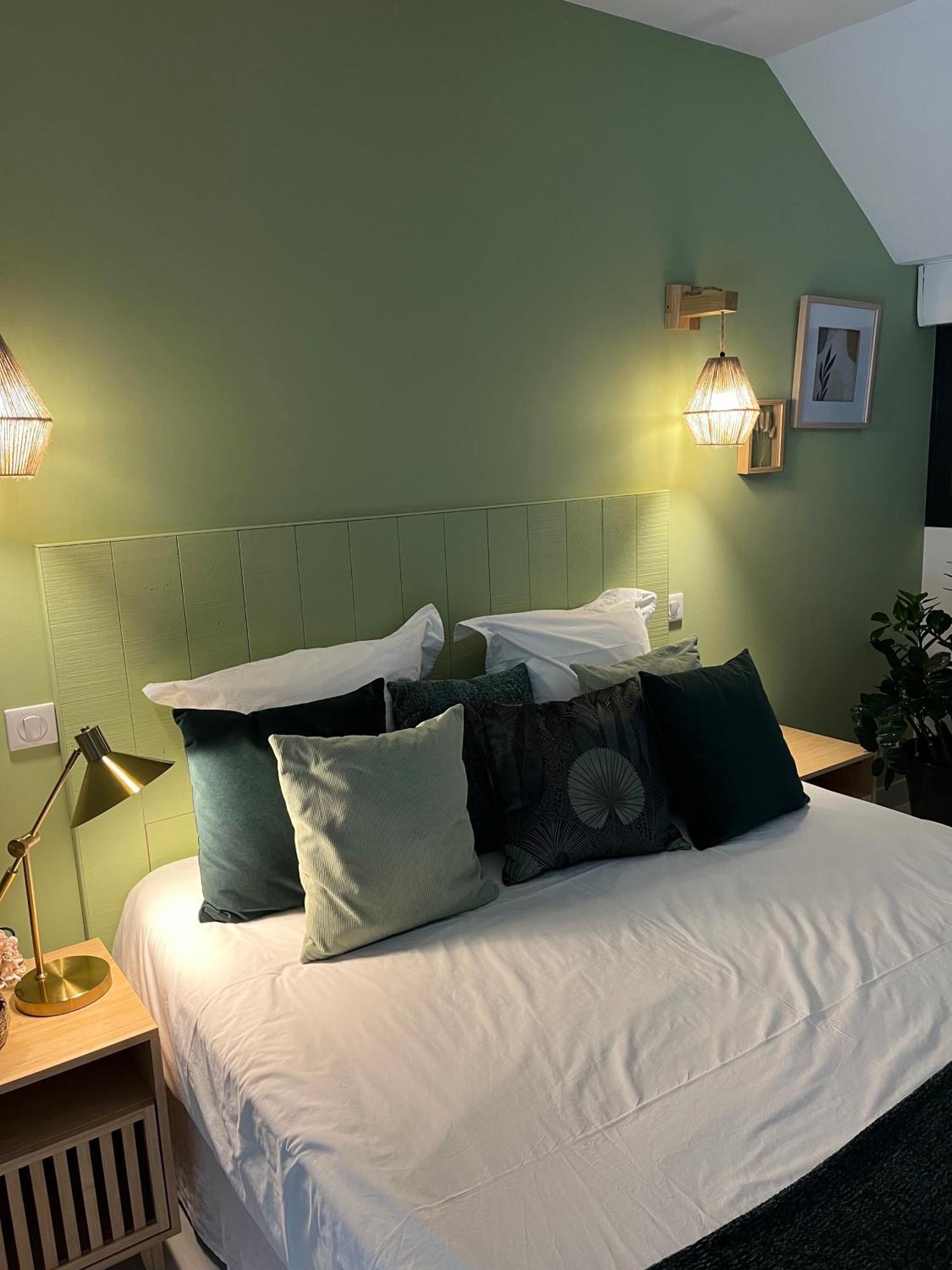 Aux Chambres D'A Cote Courcelles-Sapicourt Экстерьер фото